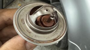 Araba-Termostat-Dei_imi-Ne-Kadar-8211-2025-Termostat-Fiyat1-ve-0_cilik-Ucreti